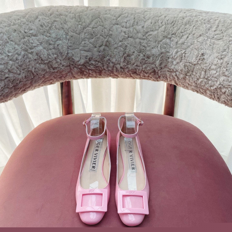 roger u1u1er flat shoes